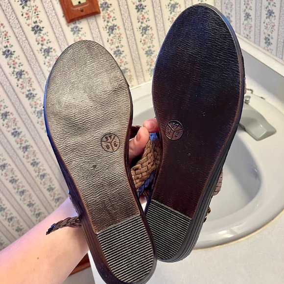 Basic Editions Women's Brown Braided Leather Sandals Size 6 - Picture 3 of 3